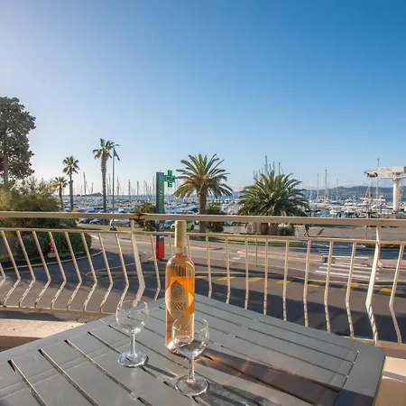 Nouveau - T3 - Clim - 4 Pers - 3min * Saint-Raphael (Var)