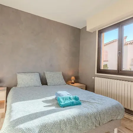 Nouveau - T3 - Clim - 4 Pers - 3min Apartment Saint-Raphaël